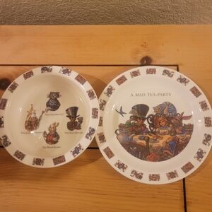 Alice in Wonderland Themed Melamine Dining Set Vintage 1980's
